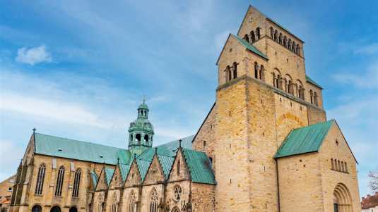 Der Mariendom zu Hildesheim ist eine Schatzkiste der Geschichte im Herzen von Hildesheim historische bauwerke, deutschland, hildesheim, mariendom, hildesheimer dom