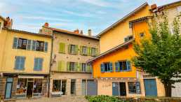 Malerische Gassen und herrliche Landschaft - Das ist Brioude in der Auvergne