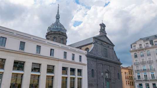 Fointaine d' Amboise ist ein absoluter Geheimtippp in Clermont-Ferrand und ein historisches Wahrzeichen historische bauwerke, frankreich, clermont-ferrand, fontaine d' amboise, brunnen