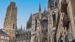 Die Kathedrale von Rouen von außen gesehen, historische bauwerke