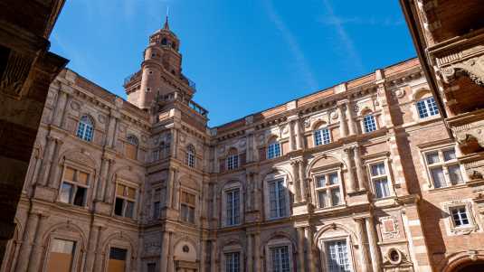 Das wunderschöne Hôtel d'Assézat befindet sich unweit der Garonne im Herzen von Toulouse historische bauwerke, frankreich, toulouse, Hôtel d'Assézat, Fondation Georges Bemberg