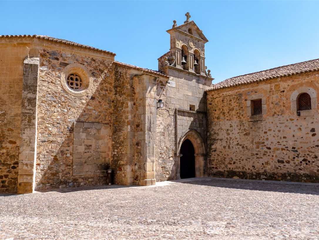 historische bauwerke, spanien, cáceres, kloster, convento san pablo